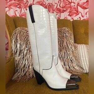MVB white croc embossed heeled cowboy boots SZ EU 38